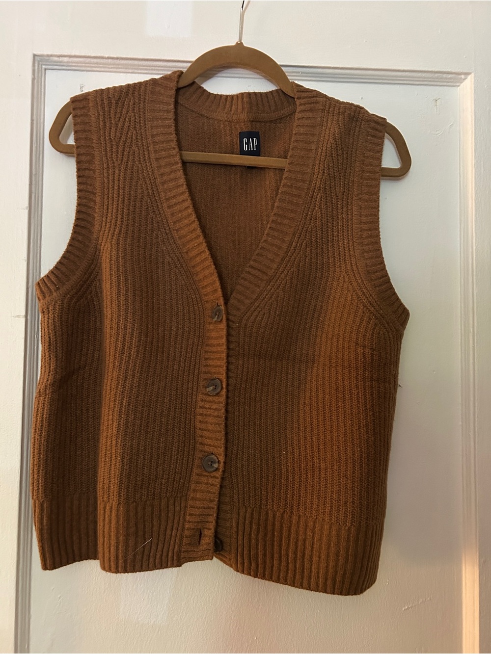 GAP Ribbed Knit Button-Front Vest in Copper Brown